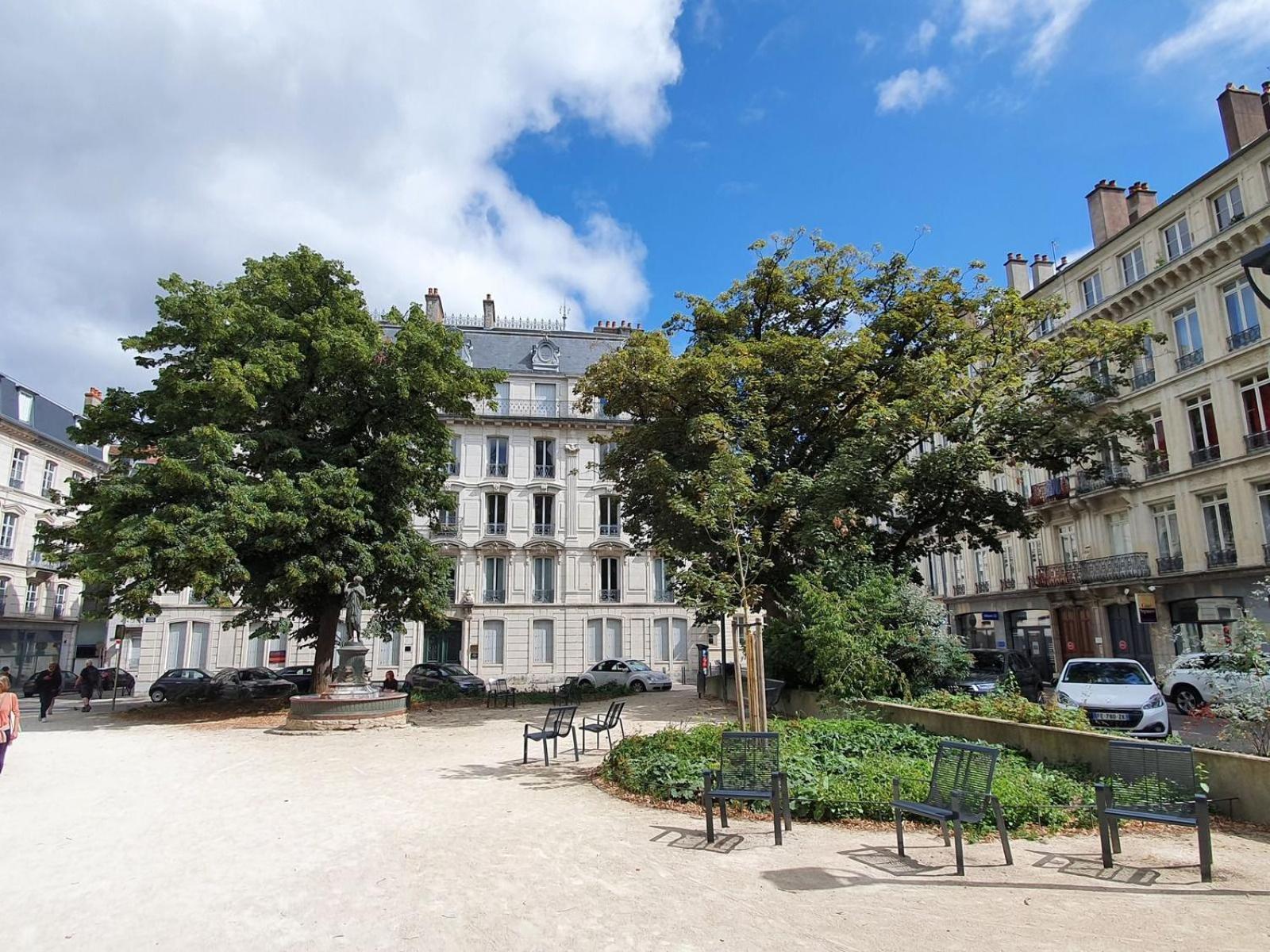 Le Saint Amour Cosy Besancon Luaran gambar